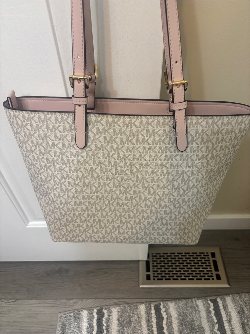 Michael Kors Beige Signature Tote with Pink Trim - Picture 5 of 5